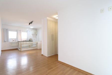 Apartamento à venda com 42m², 1 quarto e 1 vagaSala/Quarto