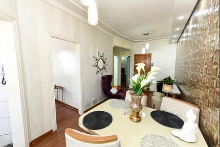 Apartamento à venda com 65m², 3 quartos e 1 vagaSala