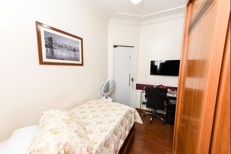 Apartamento à venda com 65m², 3 quartos e 1 vagaQuarto 2