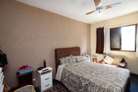 Suíte  de casa à venda com 5 quartos, 250m² em Vila Nova Mazzei, São Paulo