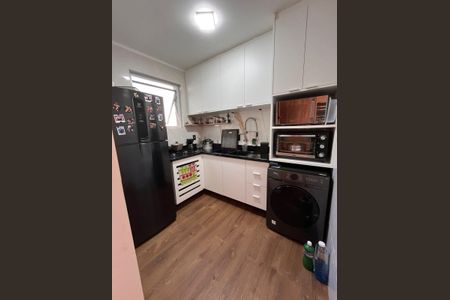 Cozinha de apartamento à venda com 2 quartos, 52m² em Cristal, Porto Alegre