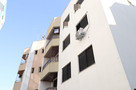 Apartamento para alugar com 94m², 3 quartos e 2 vagasPlaquinha