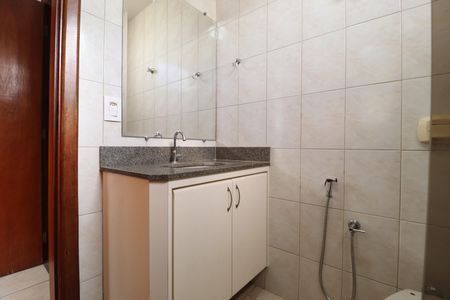 Apartamento para alugar com 94m², 3 quartos e 2 vagasBanheiro do Quarto 3
