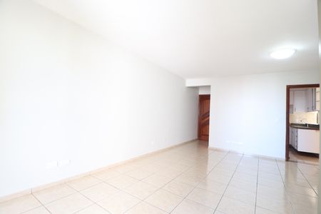 Apartamento para alugar com 94m², 3 quartos e 2 vagasSala