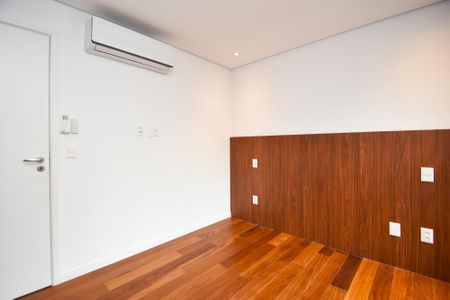 Apartamento para alugar com 189m², 3 quartos e 2 vagassuite 2