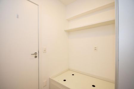 Apartamento para alugar com 189m², 3 quartos e 2 vagasQuarto de Serviço