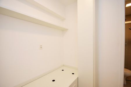 Apartamento para alugar com 189m², 3 quartos e 2 vagasQuarto de Serviço