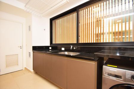 Apartamento para alugar com 189m², 3 quartos e 2 vagaslavanderia