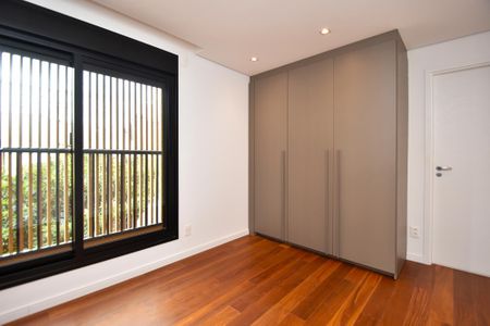 Apartamento para alugar com 189m², 3 quartos e 2 vagassuite 2