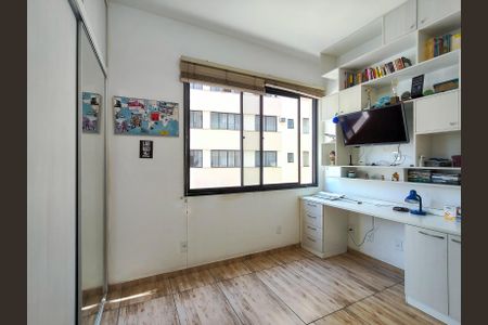 Apartamento à venda com 86m², 3 quartos e 1 vagaQuarto 2