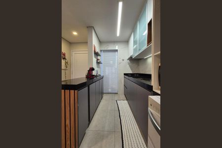 Apartamento à venda com 93m², 2 quartos e 1 vagaCozinha 