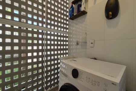 Apartamento à venda com 93m², 2 quartos e 1 vagaÁrea de Serviço