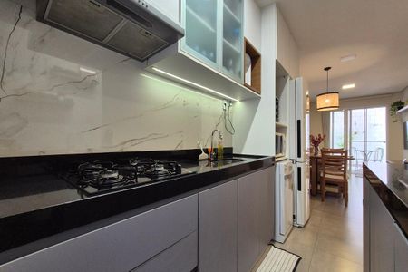 Apartamento à venda com 93m², 2 quartos e 1 vagaCozinha 