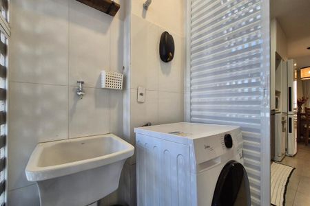 Apartamento à venda com 93m², 2 quartos e 1 vagaÁrea de Serviço