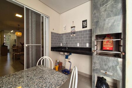 Apartamento à venda com 93m², 2 quartos e 1 vagaÁrea comum - Churrasqueira