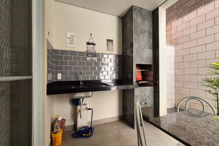 Apartamento à venda com 93m², 2 quartos e 1 vagaÁrea comum - Churrasqueira