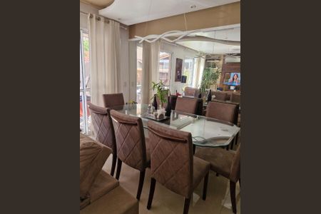 Casa de condomínio à venda com 146m², 3 quartos e 2 vagasSala