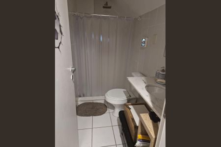 Casa de condomínio à venda com 146m², 3 quartos e 2 vagasBanheiro