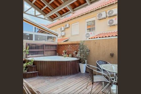 Casa de condomínio à venda com 146m², 3 quartos e 2 vagasÁrea externa