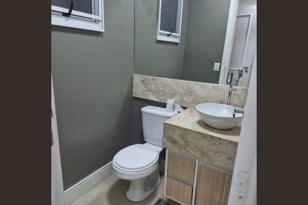 Casa de condomínio à venda com 146m², 3 quartos e 2 vagasBanheiro