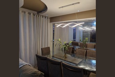 Casa de condomínio à venda com 146m², 3 quartos e 2 vagasSala