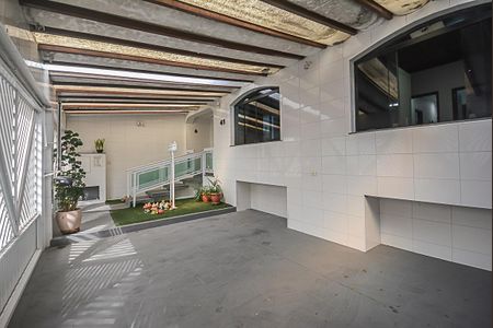 Casa à venda com 254m², 4 quartos e 3 vagasGaragem