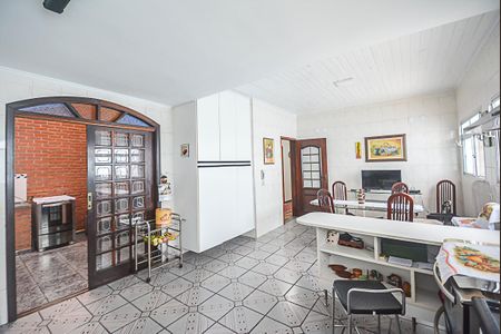 Casa à venda com 254m², 4 quartos e 3 vagasCozinha