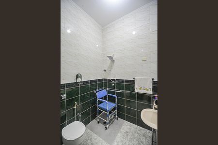 Casa à venda com 254m², 4 quartos e 3 vagasBanheiro