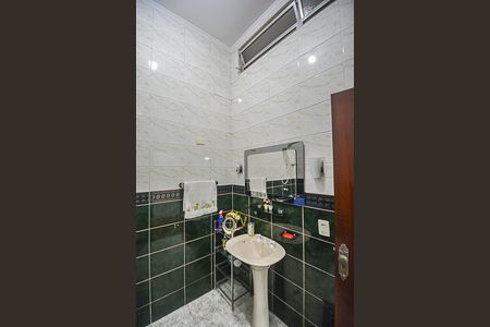 Casa à venda com 254m², 4 quartos e 3 vagasBanheiro