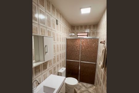 Casa à venda com 247m², 3 quartos e 3 vagas Casa à venda com 247m², 3 quartos e 3 vagasBanheiro
