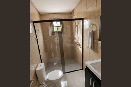 Casa à venda com 247m², 3 quartos e 3 vagas Casa à venda com 247m², 3 quartos e 3 vagasBanheiro