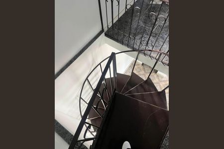 Escada de casa à venda com 3 quartos, 247m² em Liberdade, Novo Hamburgo