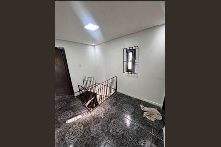 Casa à venda com 247m², 3 quartos e 3 vagas Casa à venda com 247m², 3 quartos e 3 vagasCorredor
