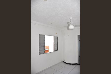 Casa à venda com 100m², 2 quartos e 3 vagas Casa à venda com 100m², 2 quartos e 3 vagasDetalhe - Edícola - Quarto com Suíte
