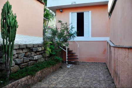 Casa à venda com 100m², 2 quartos e 3 vagas Casa à venda com 100m², 2 quartos e 3 vagasGaragem descoberta