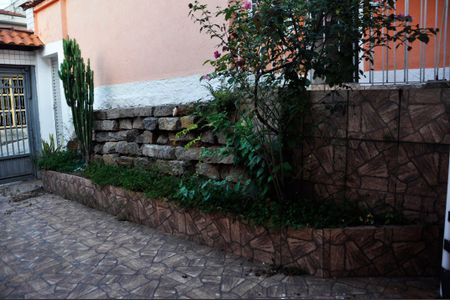 Casa à venda com 100m², 2 quartos e 3 vagas Casa à venda com 100m², 2 quartos e 3 vagasGaragem descoberta