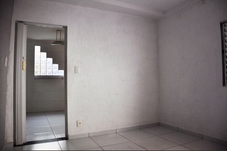 Casa à venda com 100m², 2 quartos e 3 vagas Casa à venda com 100m², 2 quartos e 3 vagasDetalhe - Edícola - Quarto com Suíte