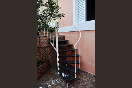 Casa à venda com 100m², 2 quartos e 3 vagas Casa à venda com 100m², 2 quartos e 3 vagasGaragem descoberta