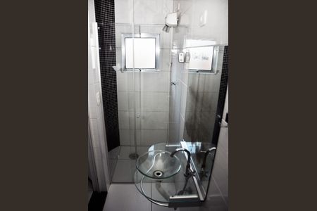 Casa à venda com 100m², 2 quartos e 3 vagas Casa à venda com 100m², 2 quartos e 3 vagasDetalhe - Edícola - Suíte