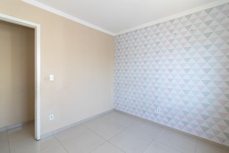 Quarto 1 de apartamento para alugar com 2 quartos, 54m² em Bangu, Rio de Janeiro