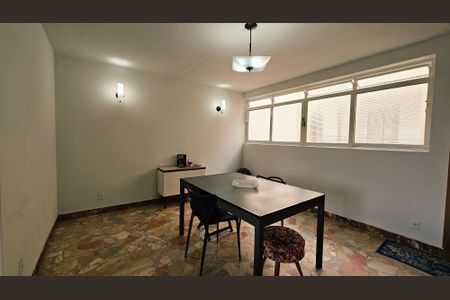 Casa à venda com 4 quartos, 300m² em Bela Vista, Jundiaí