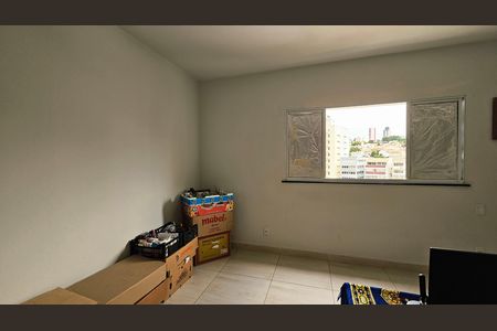 Casa à venda com 300m², 4 quartos e 6 vagas Casa à venda com 300m², 4 quartos e 6 vagasQuarto 2