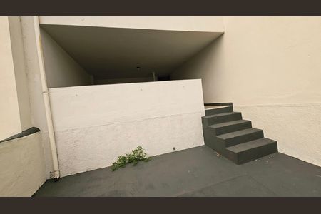 Casa à venda com 300m², 4 quartos e 6 vagas Casa à venda com 300m², 4 quartos e 6 vagasÁrea comum
