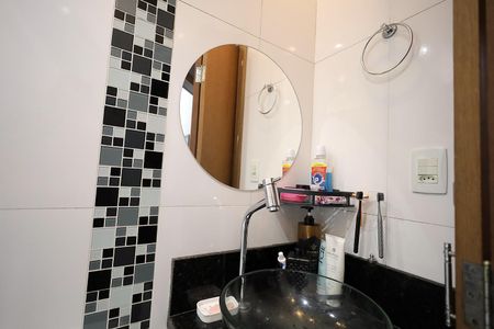 Apartamento à venda com 43m², 2 quartos e 1 vagaBanheiro