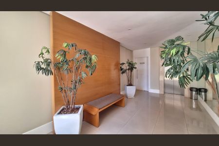 Apartamento para alugar com 70m², 3 quartos e 1 vaga Apartamento para alugar com 70m², 3 quartos e 1 vagaHall de entrada