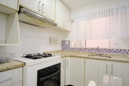 Casa para alugar com 150m², 4 quartos e 2 vagasCozinha