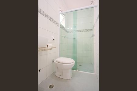 Casa para alugar com 150m², 4 quartos e 2 vagasBanheiro Social