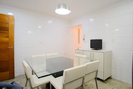 Casa para alugar com 150m², 4 quartos e 2 vagasCozinha
