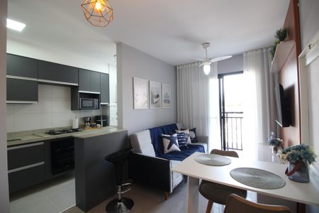 Sala de apartamento para alugar com 1 quarto, 35m² em Jacarepaguá, Rio de Janeiro