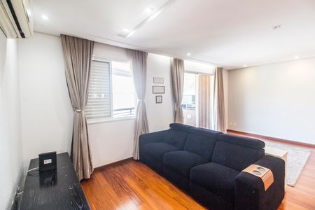 Apartamento para alugar com 122m², 3 quartos e 2 vagas Apartamento para alugar com 122m², 3 quartos e 2 vagasSala